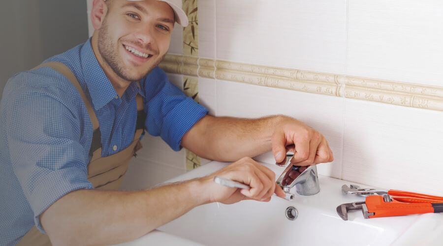 Faucet cartridge replacement in Wawaka, IN